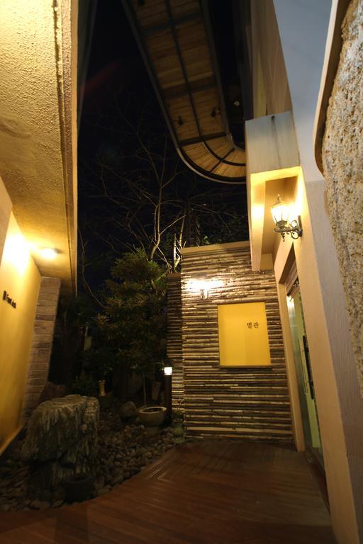 Daedong Hotel Jeju Exterior foto